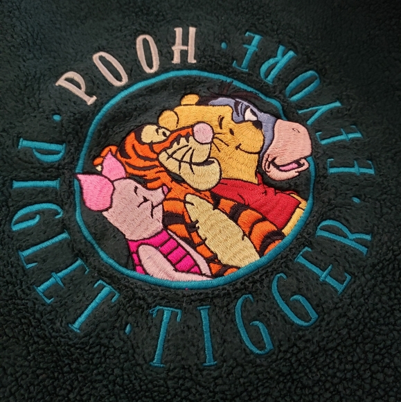 Vintage Disney's Winnie the Pooh Embroidered Fleece Sweatshirt Men's sz S Green - Picture 2 of 5